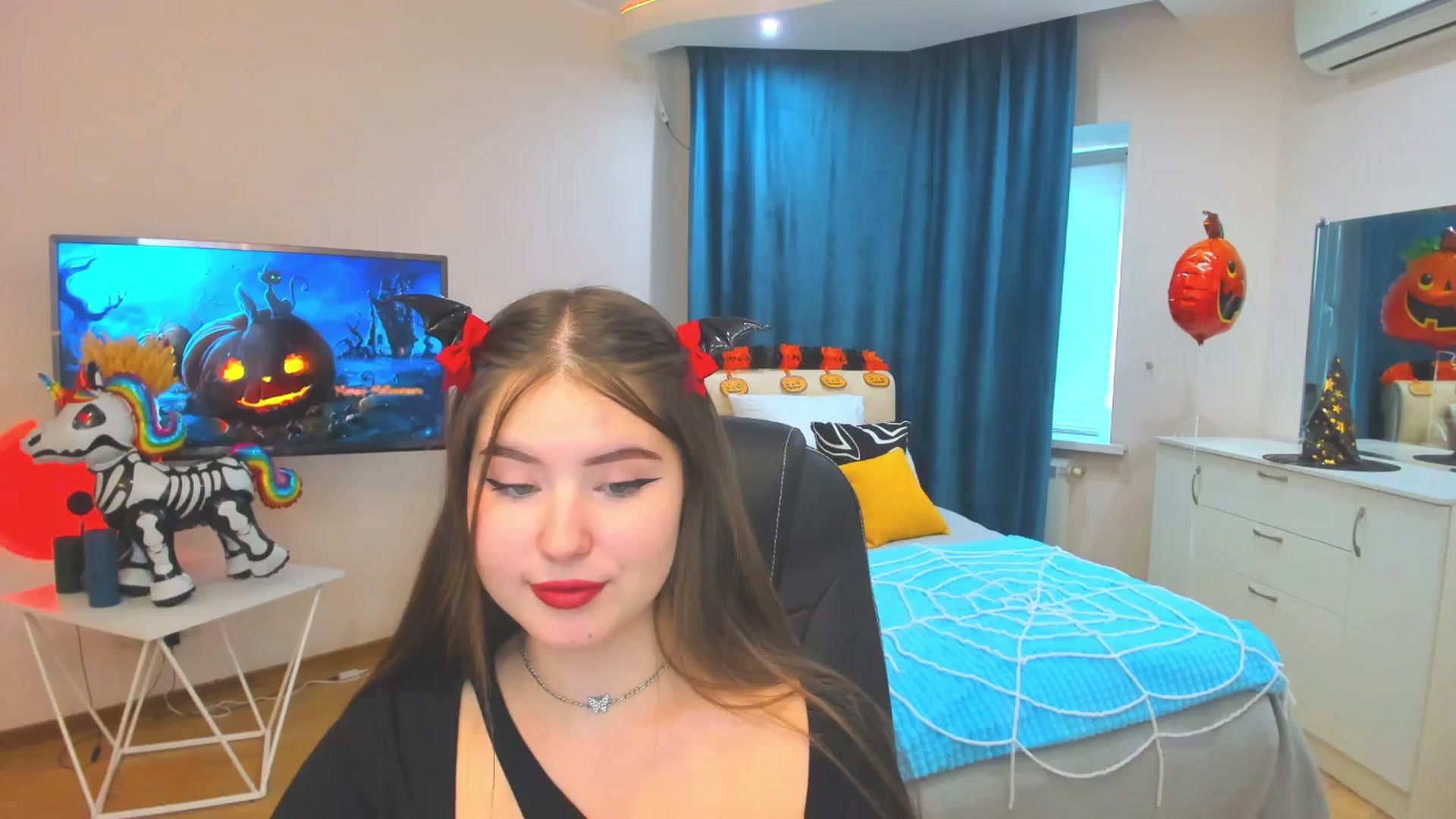 Gallery image thumbnail from AdmireMyEyes's myfreecams stream on, 10/29/2023, 09:52 image 11 of 20
