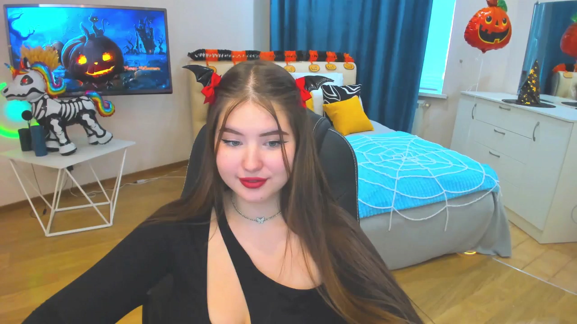Gallery image thumbnail from AdmireMyEyes's myfreecams stream on, 10/29/2023, 09:52 image 16 of 20