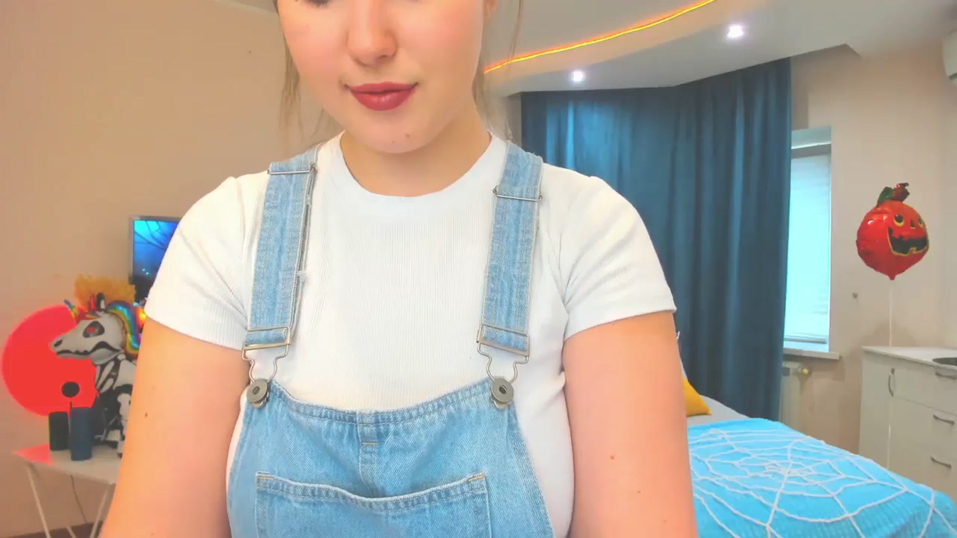 Gallery image thumbnail from AdmireMyEyes's myfreecams stream on, 10/30/2023, 09:48 image 12 of 20