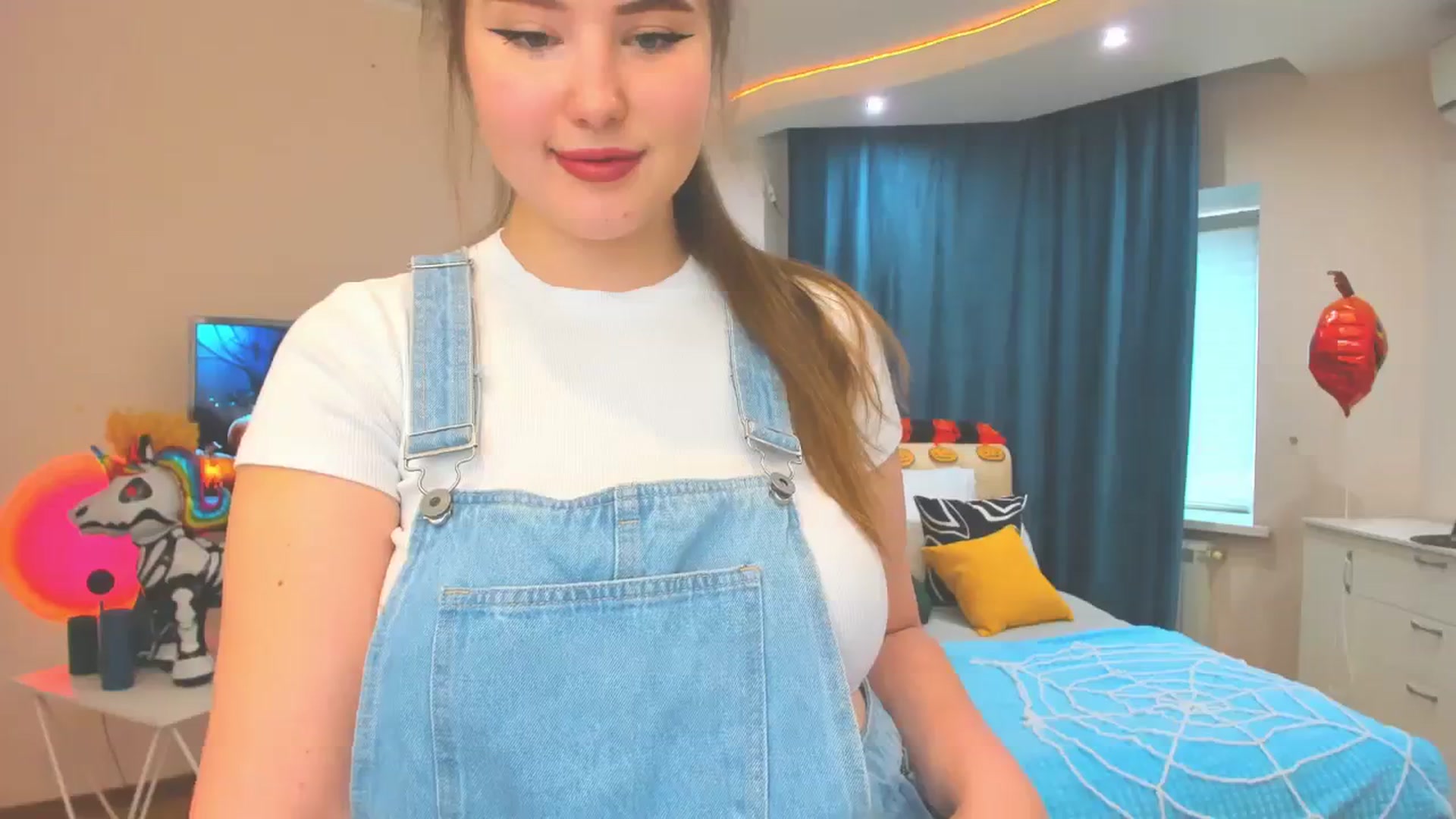 Gallery image thumbnail from AdmireMyEyes's myfreecams stream on, 10/30/2023, 09:48 image 2 of 20