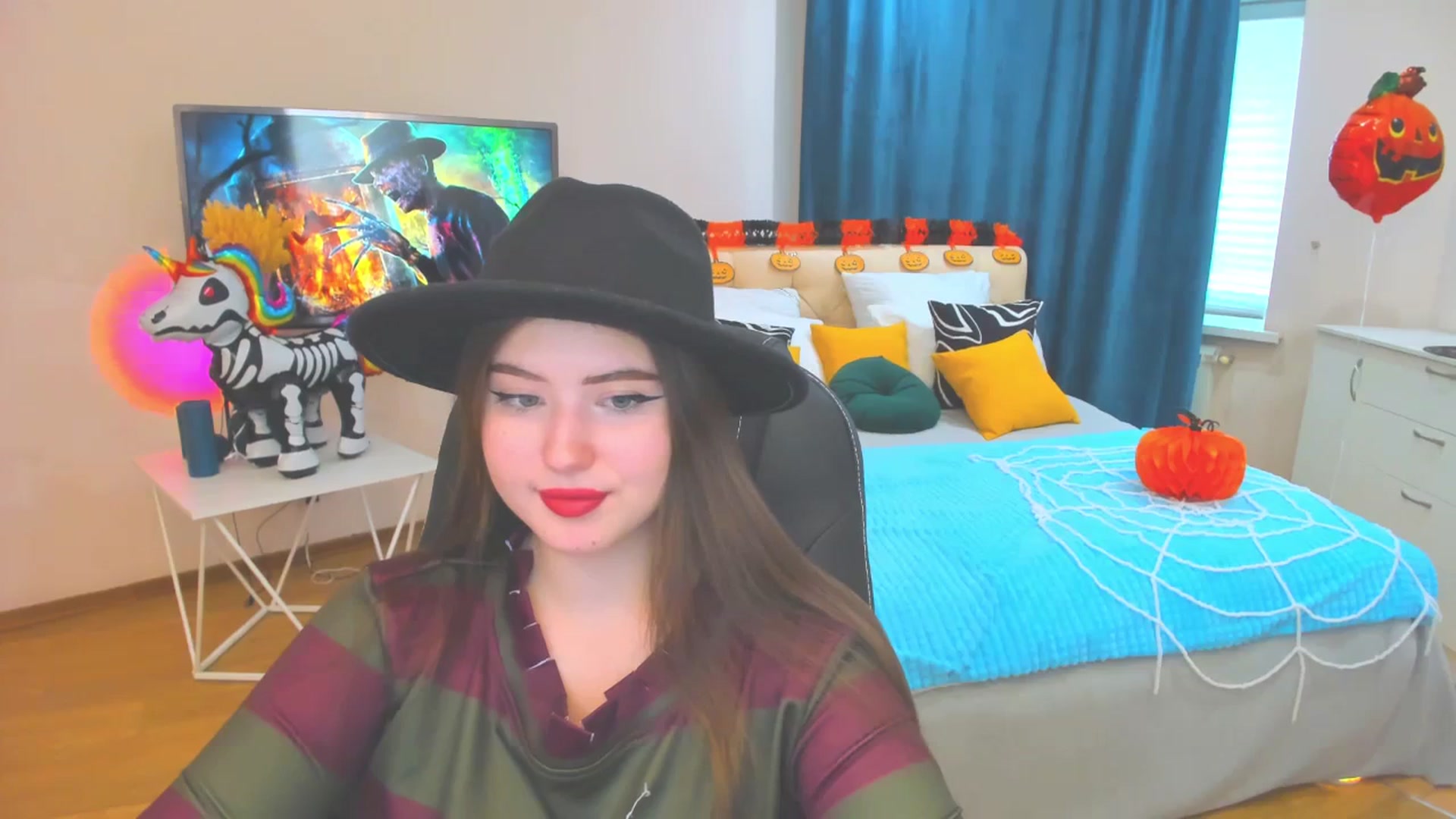 Gallery image thumbnail from AdmireMyEyes's myfreecams stream on, 10/31/2023, 09:53 image 6 of 20