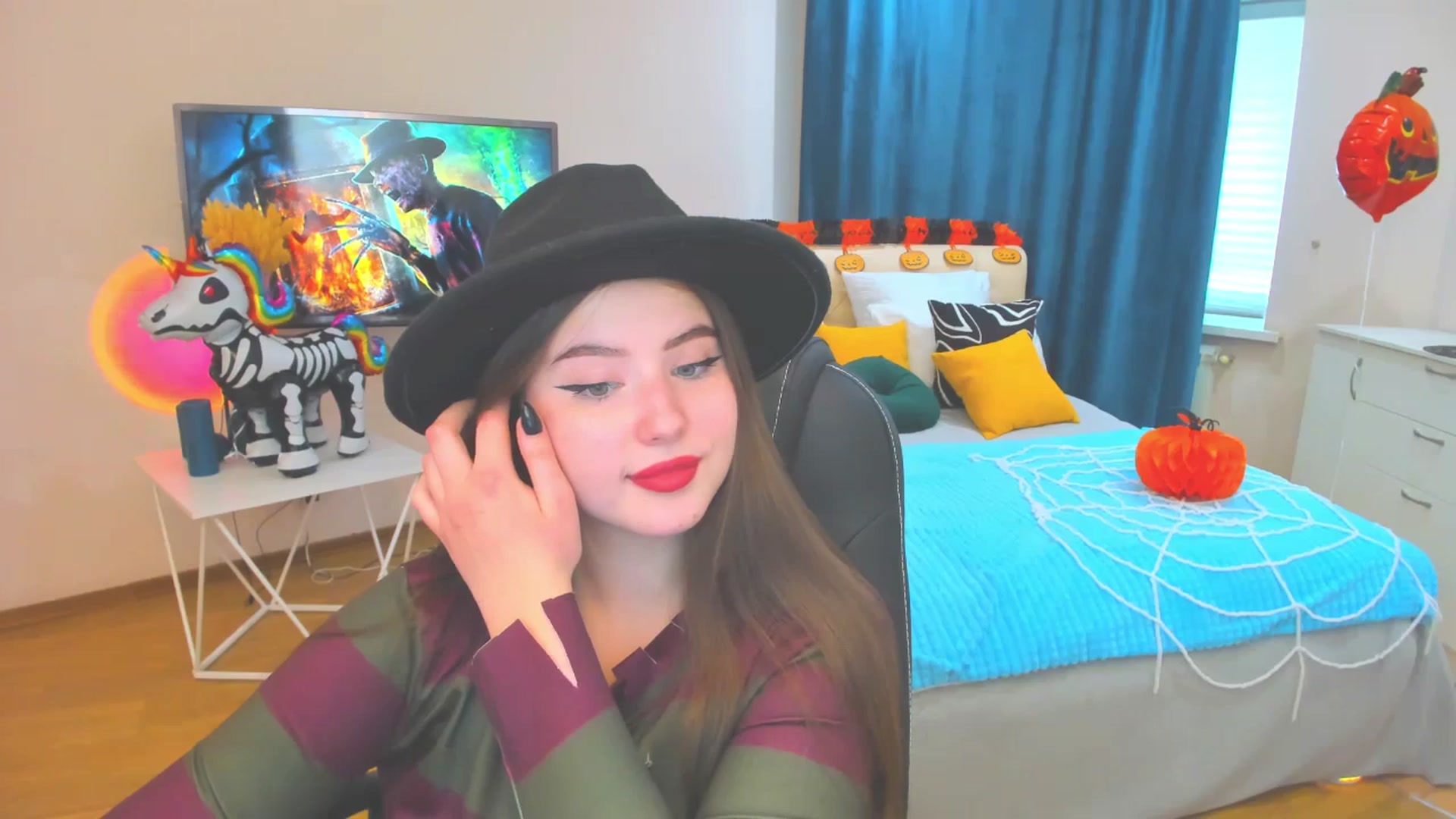 Gallery image thumbnail from AdmireMyEyes's myfreecams stream on, 10/31/2023, 09:53 image 2 of 20