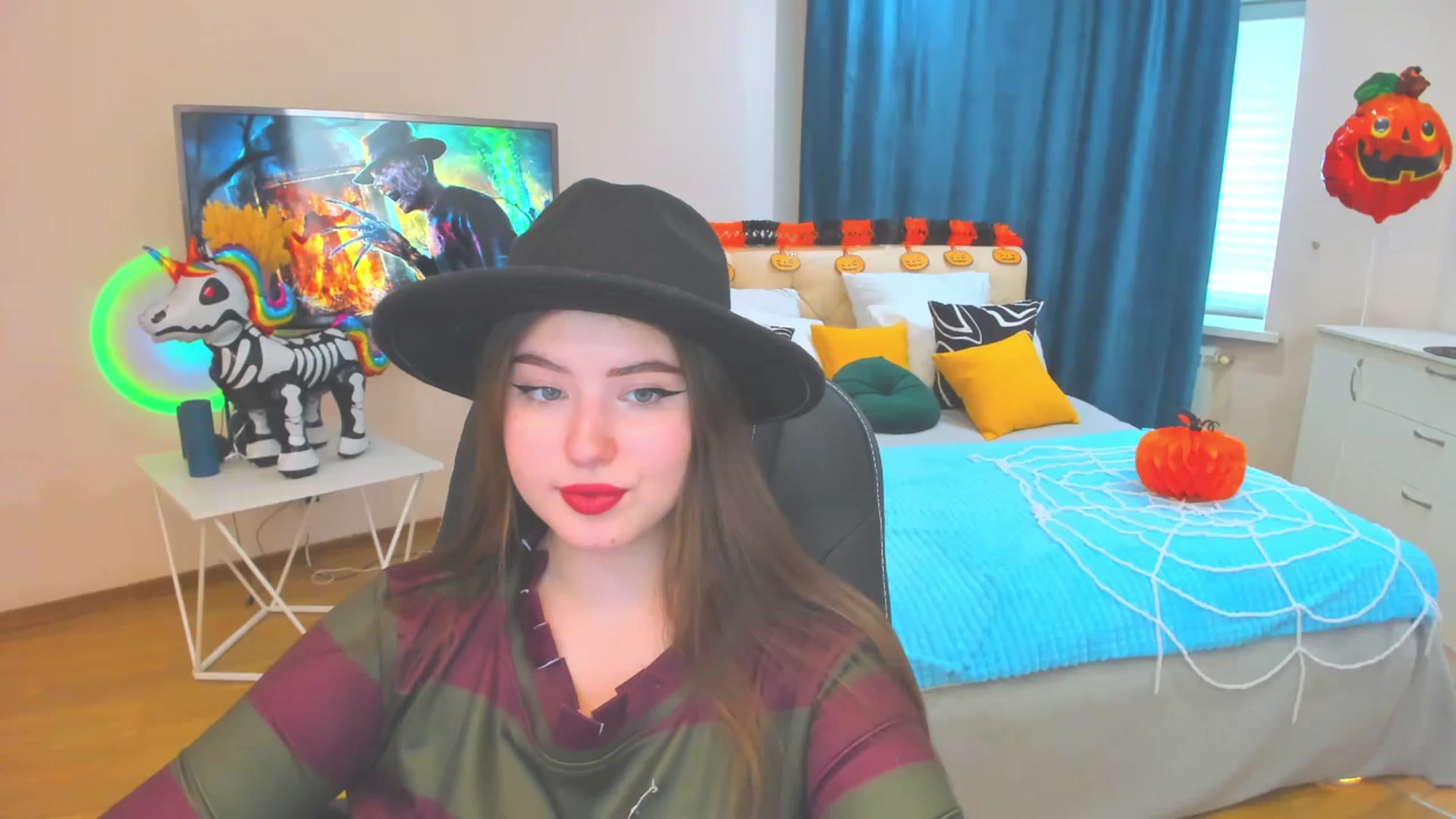 Gallery image thumbnail from AdmireMyEyes's myfreecams stream on, 10/31/2023, 09:53 image 5 of 20