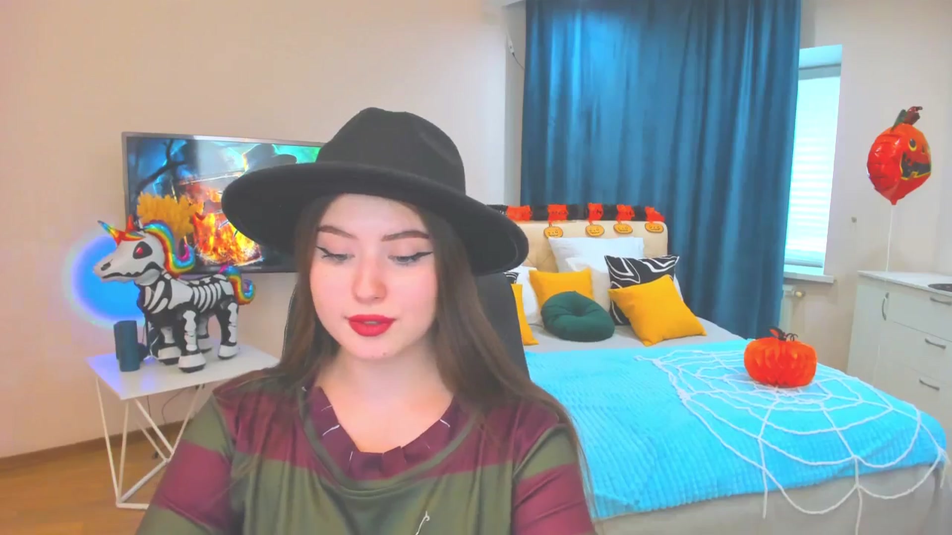Gallery image thumbnail from AdmireMyEyes's myfreecams stream on, 10/31/2023, 09:53 image 17 of 20