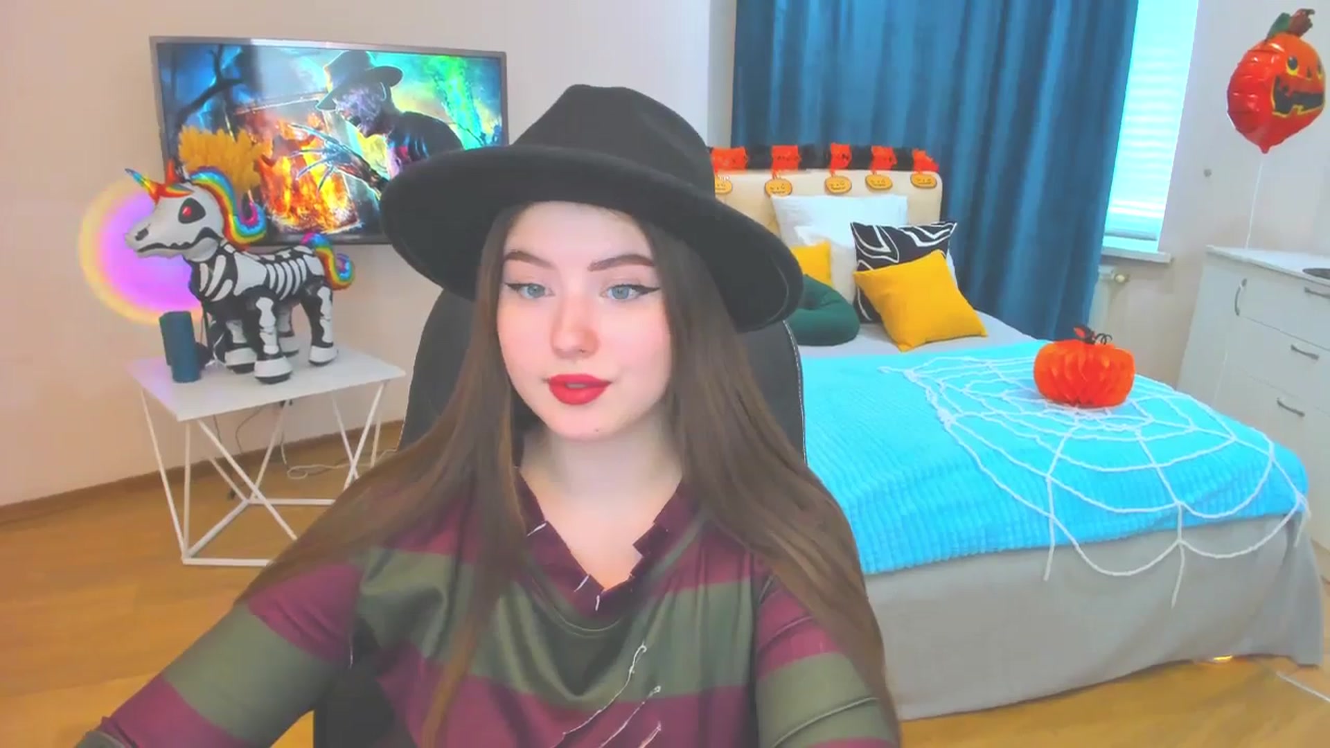 Gallery image thumbnail from AdmireMyEyes's myfreecams stream on, 10/31/2023, 10:56 image 7 of 20