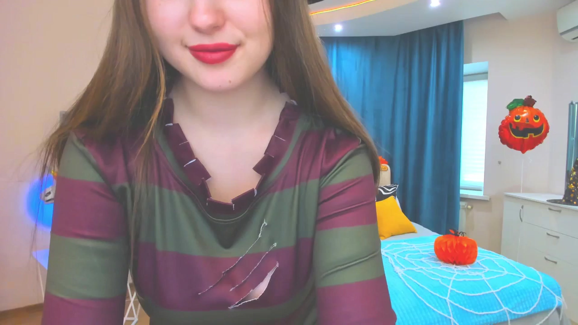 Gallery image thumbnail from AdmireMyEyes's myfreecams stream on, 10/31/2023, 12:23 image 17 of 20