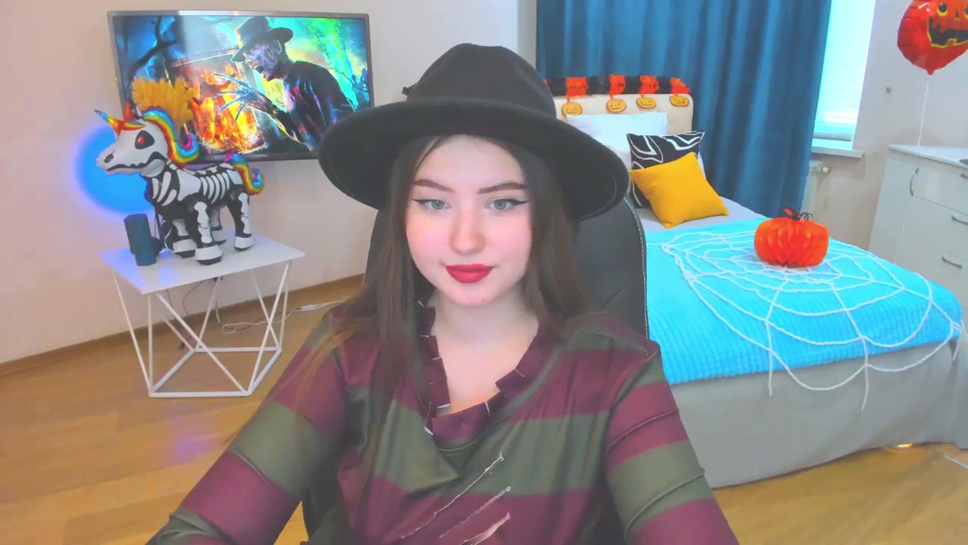 Gallery image thumbnail from AdmireMyEyes's myfreecams stream on, 10/31/2023, 12:23 image 9 of 20