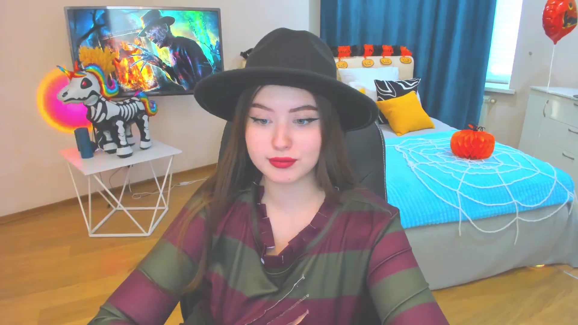 Gallery image thumbnail from AdmireMyEyes's myfreecams stream on, 10/31/2023, 12:23 image 8 of 20