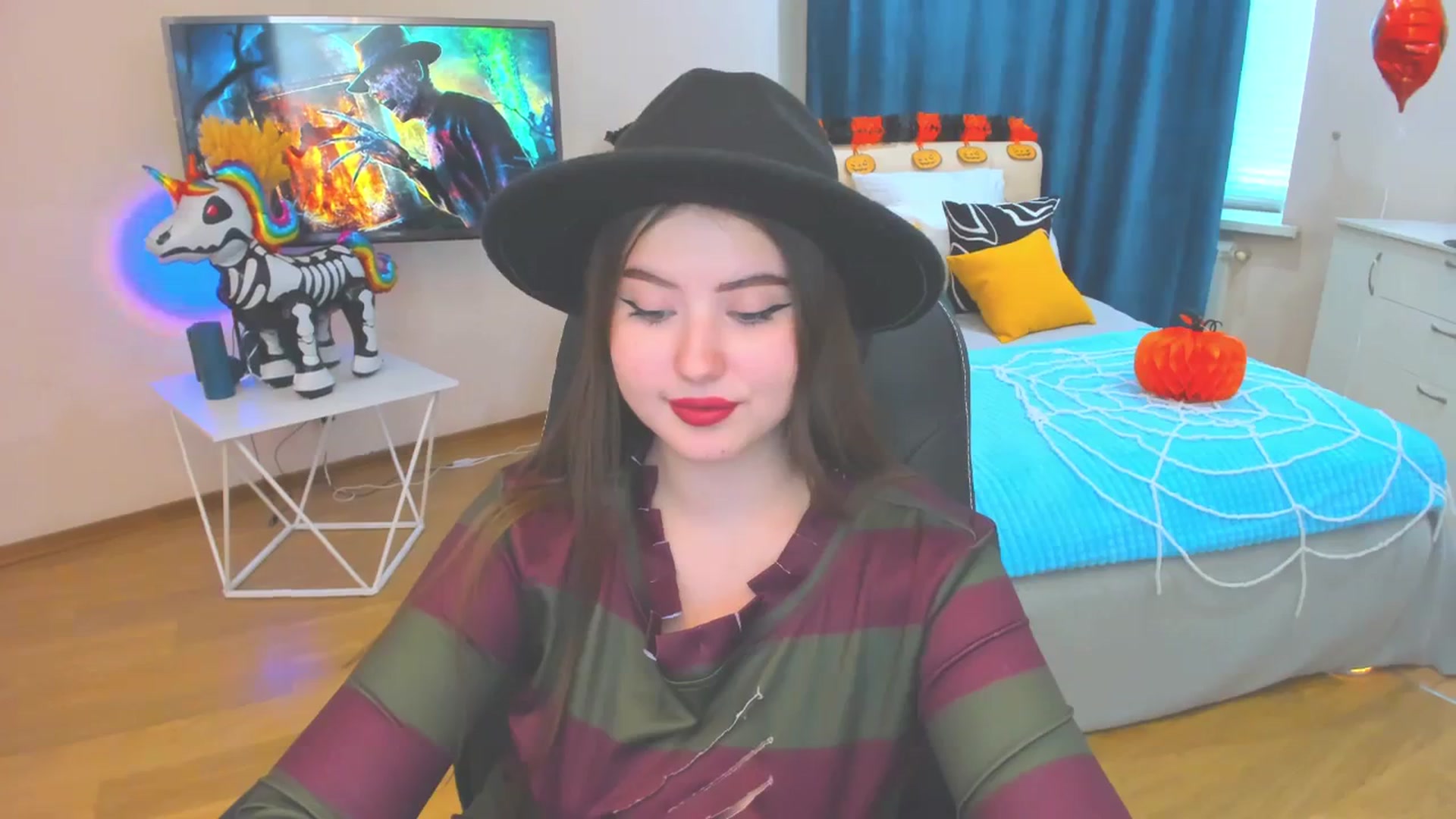 Gallery image thumbnail from AdmireMyEyes's myfreecams stream on, 10/31/2023, 12:23 image 10 of 20