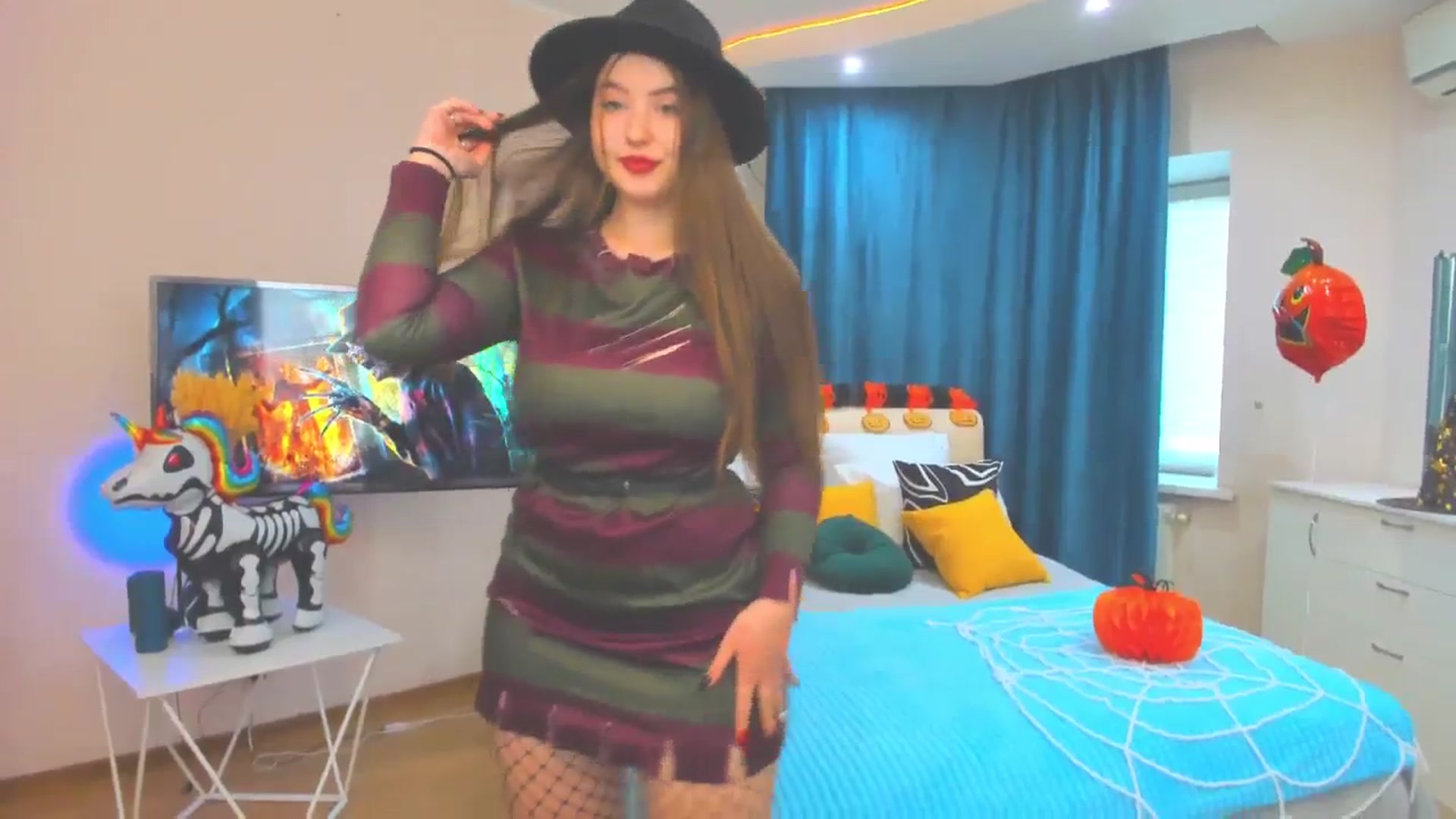 Gallery image thumbnail from AdmireMyEyes's myfreecams stream on, 10/31/2023, 12:23 image 16 of 20
