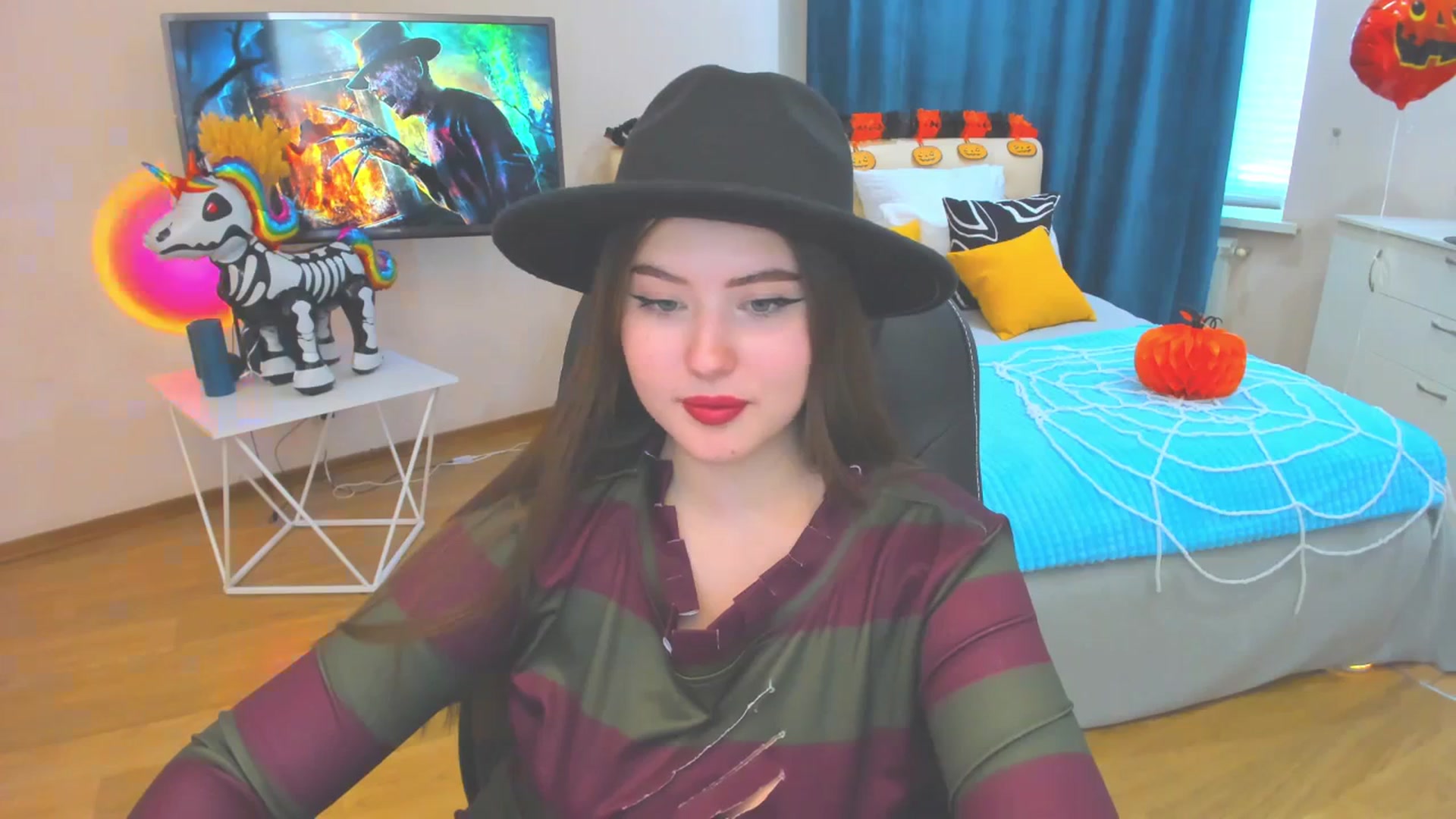 Gallery image thumbnail from AdmireMyEyes's myfreecams stream on, 10/31/2023, 12:23 image 6 of 20