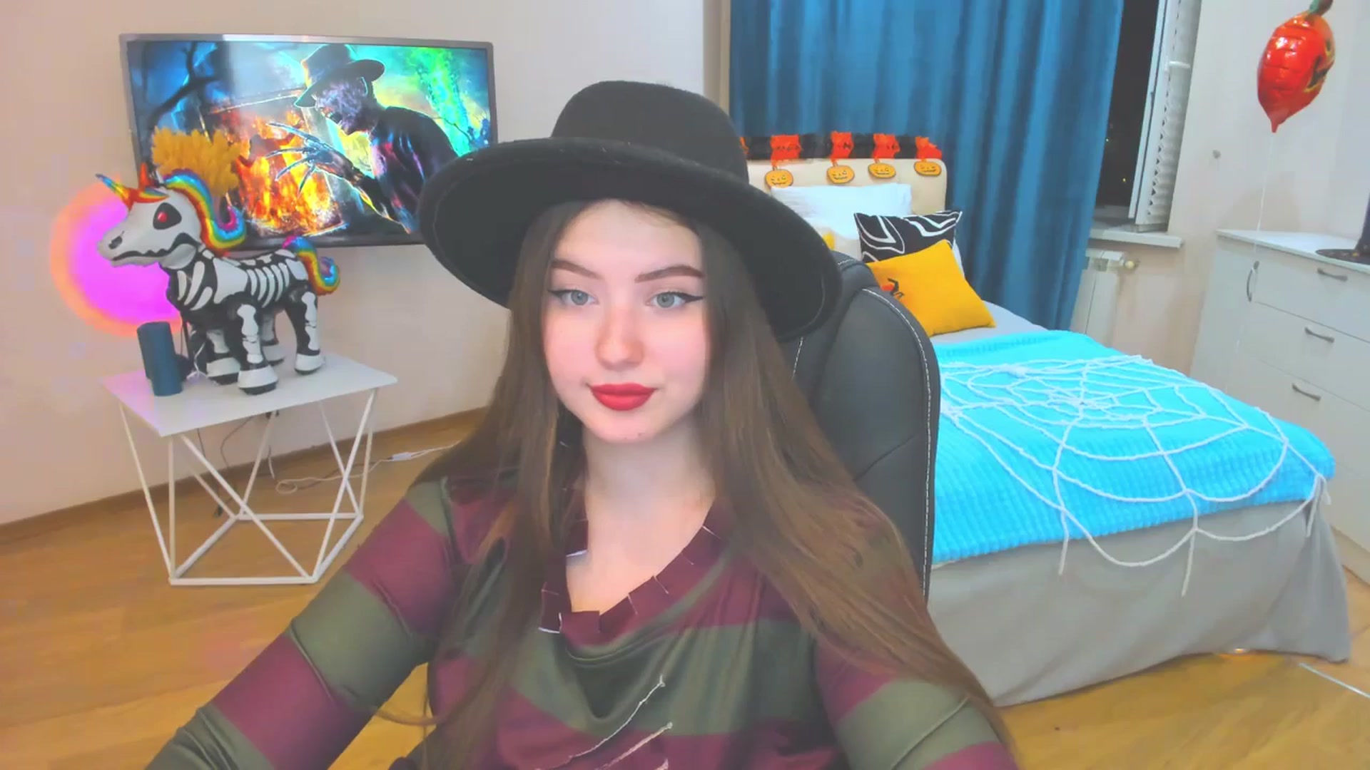 Gallery image thumbnail from AdmireMyEyes's myfreecams stream on, 10/31/2023, 14:47 image 13 of 20