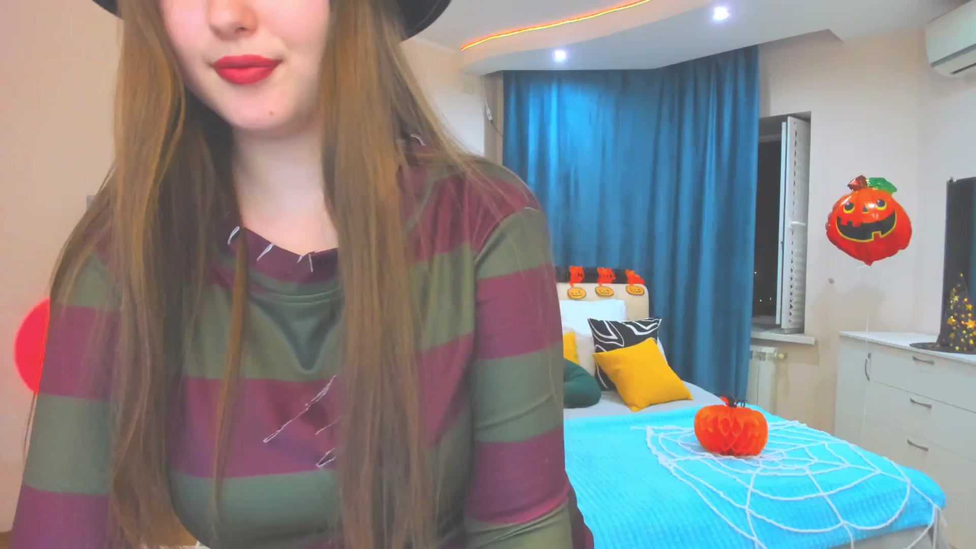 Gallery image thumbnail from AdmireMyEyes's myfreecams stream on, 10/31/2023, 16:45 image 5 of 20