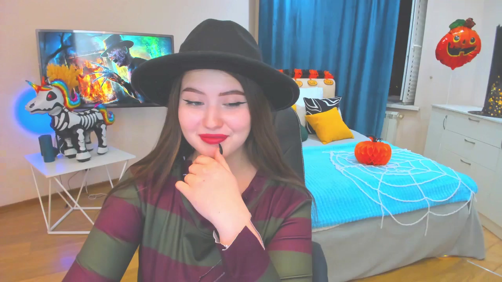 Gallery image thumbnail from AdmireMyEyes's myfreecams stream on, 10/31/2023, 16:45 image 14 of 20
