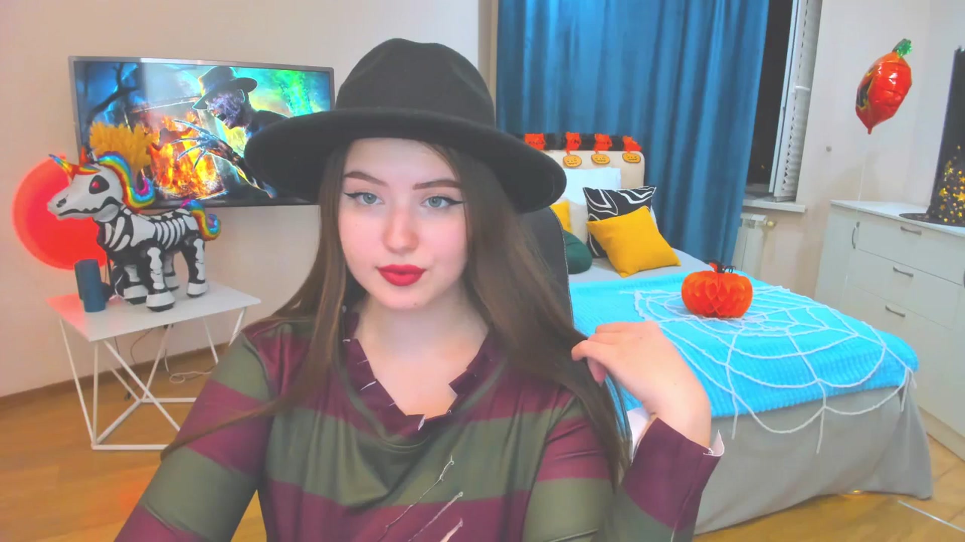 Gallery image thumbnail from AdmireMyEyes's myfreecams stream on, 10/31/2023, 16:45 image 16 of 20