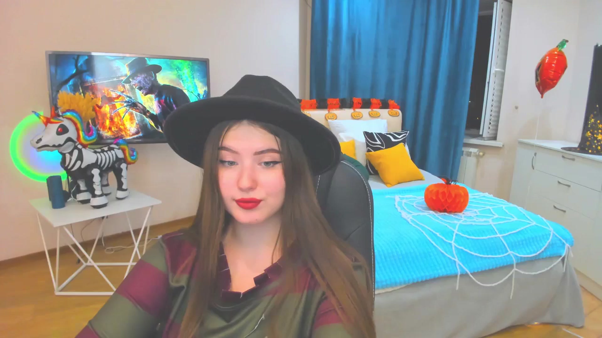 Gallery image thumbnail from AdmireMyEyes's myfreecams stream on, 10/31/2023, 16:45 image 7 of 20