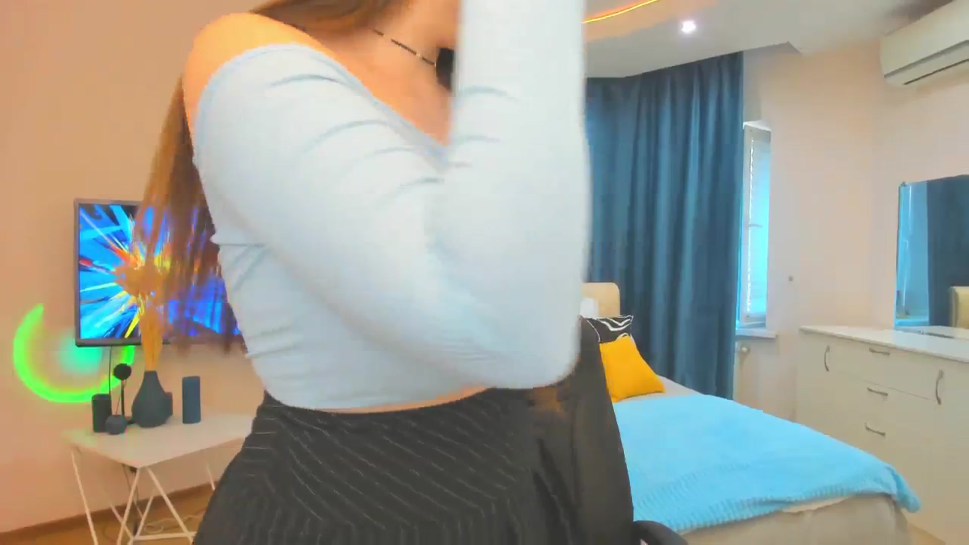 Gallery image thumbnail from AdmireMyEyes's myfreecams stream on, 11/08/2023, 09:33 image 7 of 20