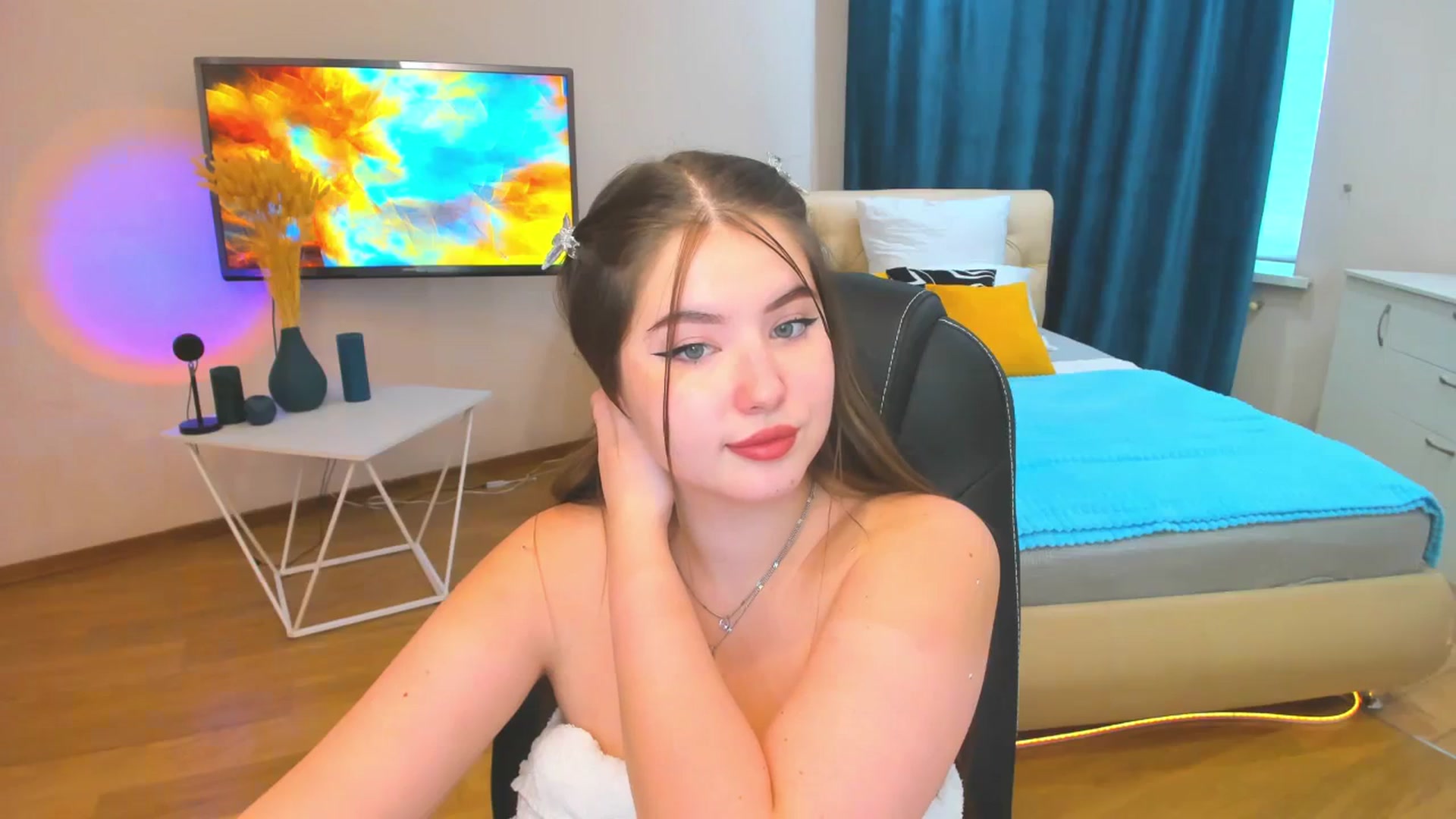 Gallery image thumbnail from AdmireMyEyes's myfreecams stream on, 11/10/2023, 09:47 image 12 of 20