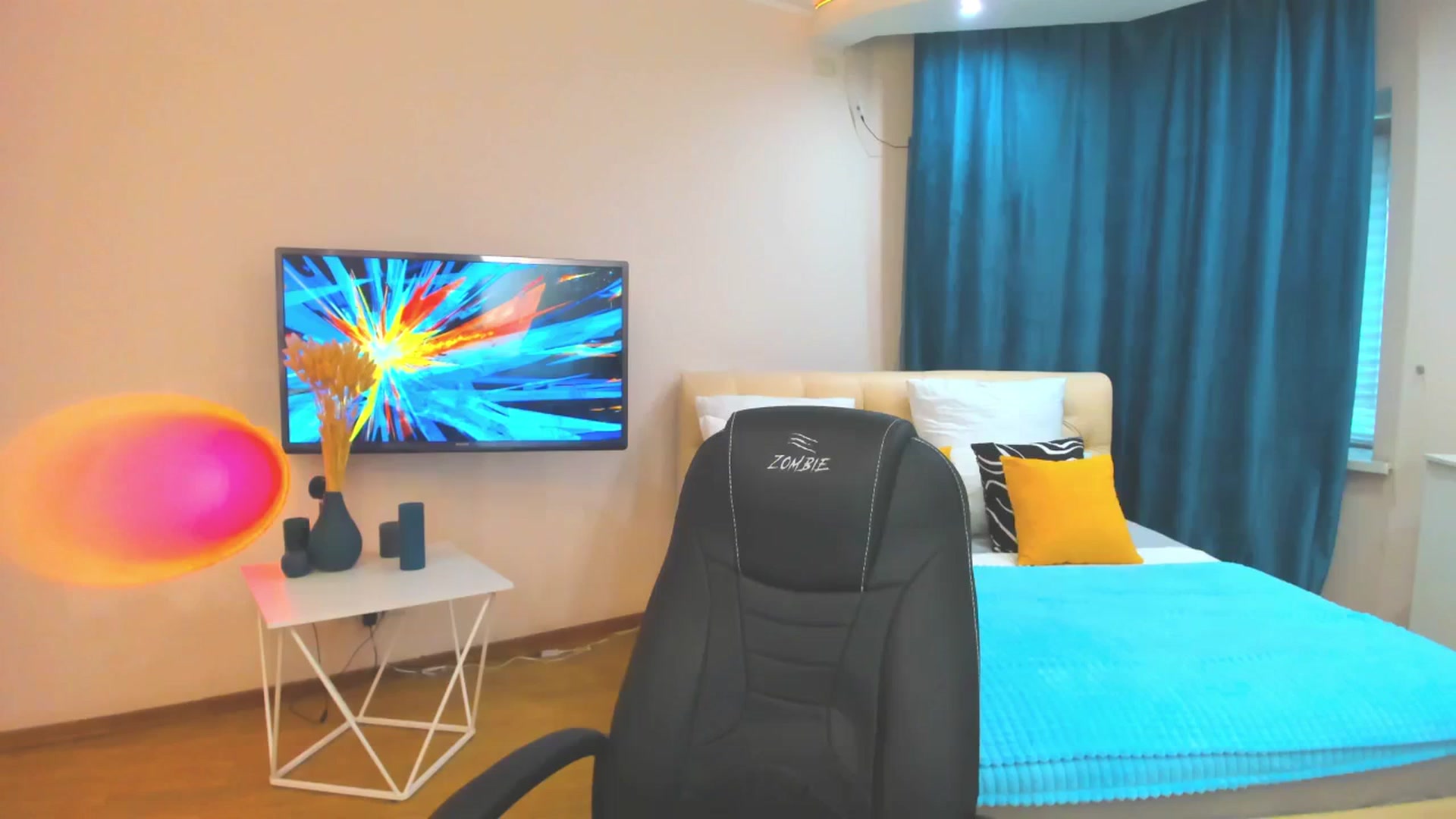Gallery image thumbnail from AdmireMyEyes's myfreecams stream on, 11/15/2023, 09:48 image 12 of 20