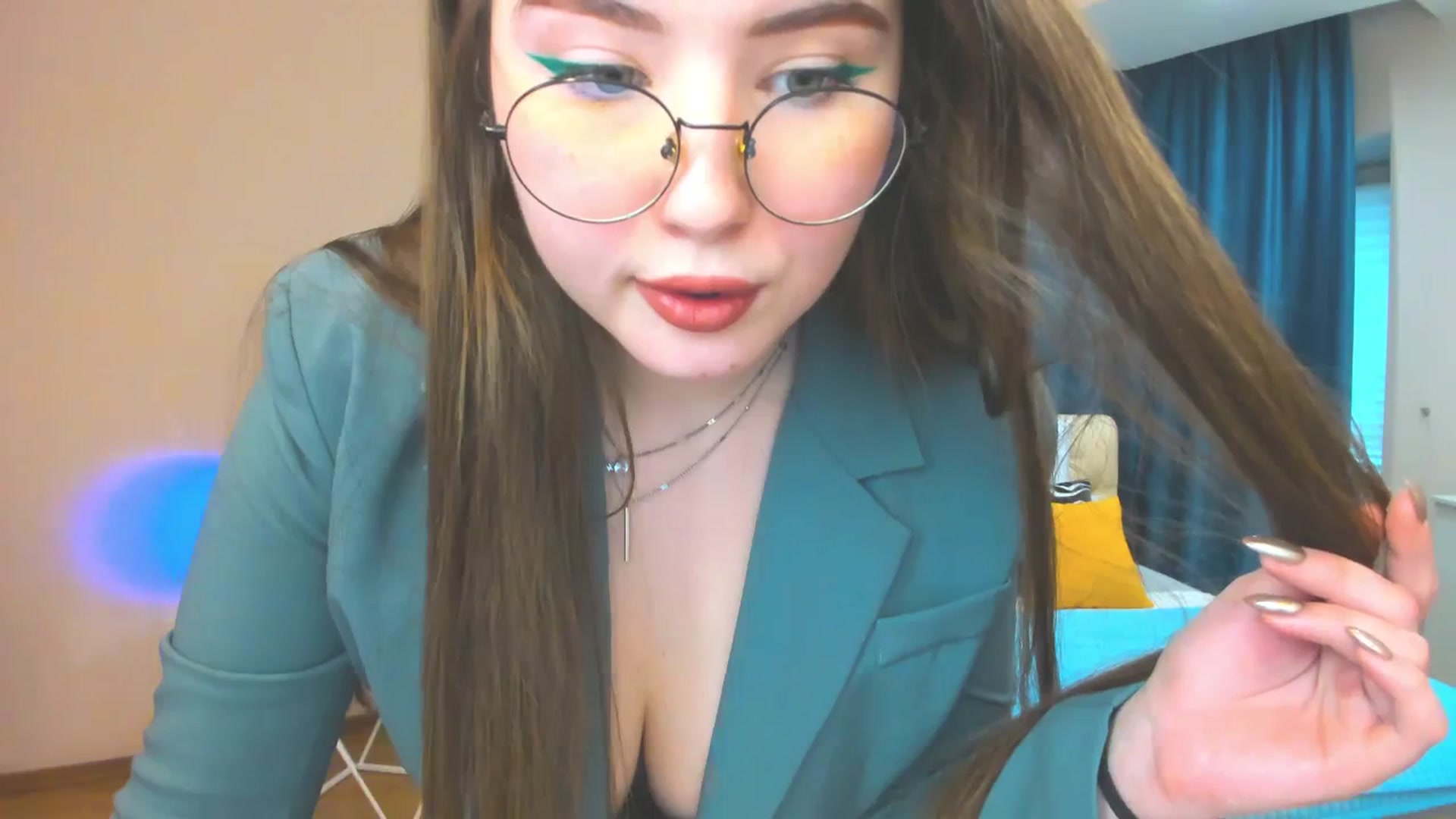 Gallery image thumbnail from AdmireMyEyes's myfreecams stream on, 11/15/2023, 09:48 image 3 of 20