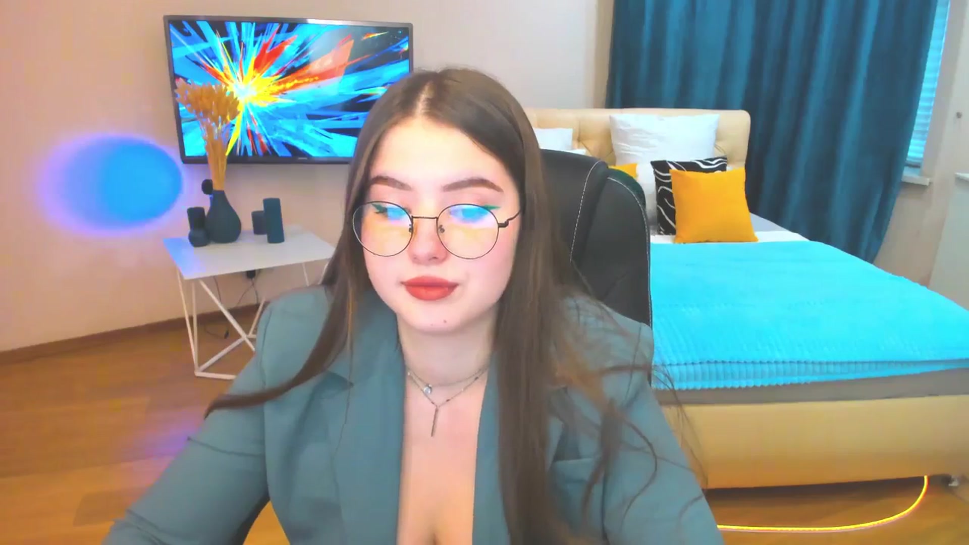 Gallery image thumbnail from AdmireMyEyes's myfreecams stream on, 11/15/2023, 09:48 image 15 of 20