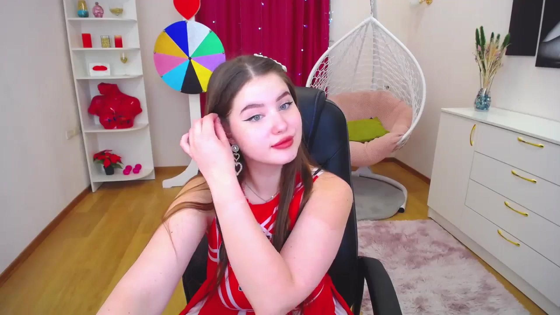 Gallery image thumbnail from AdmireMyEyes's myfreecams stream on, 11/16/2023, 09:52 image 18 of 20
