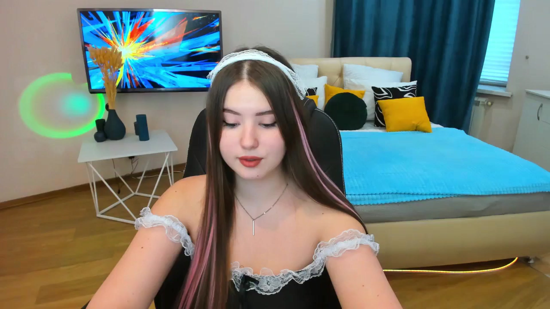 Gallery image thumbnail from AdmireMyEyes's myfreecams stream on, 11/17/2023, 09:49 image 1 of 20
