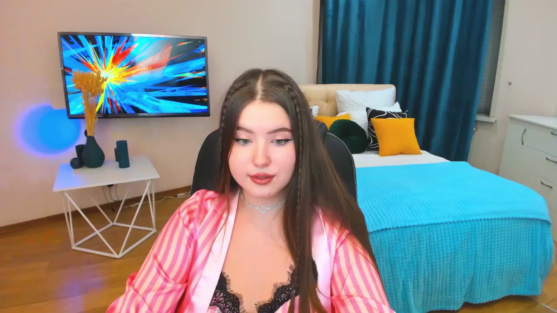 Gallery image thumbnail from AdmireMyEyes's myfreecams stream on, 11/21/2023, 16:48 image 16 of 20