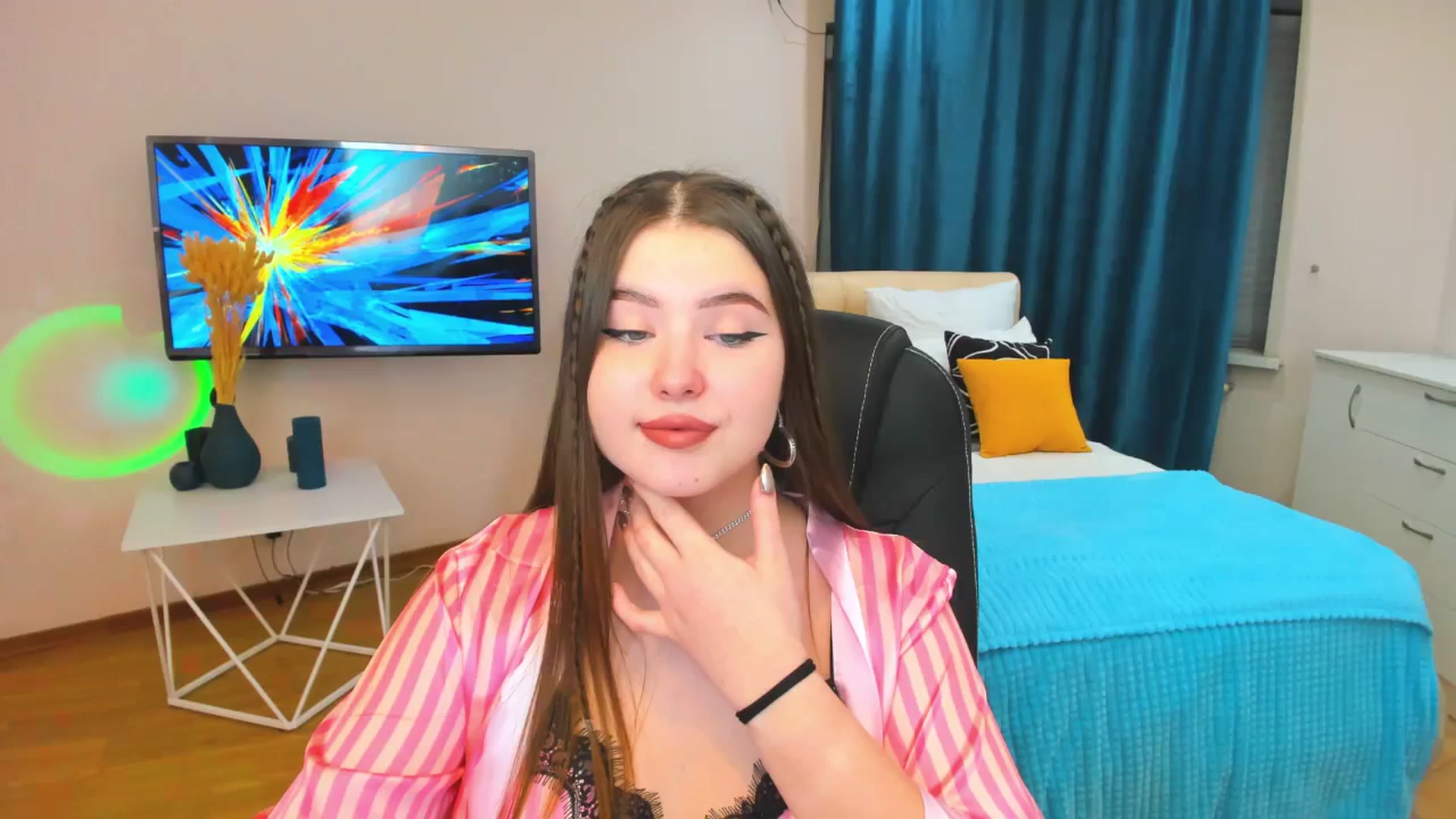 Gallery image thumbnail from AdmireMyEyes's myfreecams stream on, 11/21/2023, 16:48 image 3 of 20