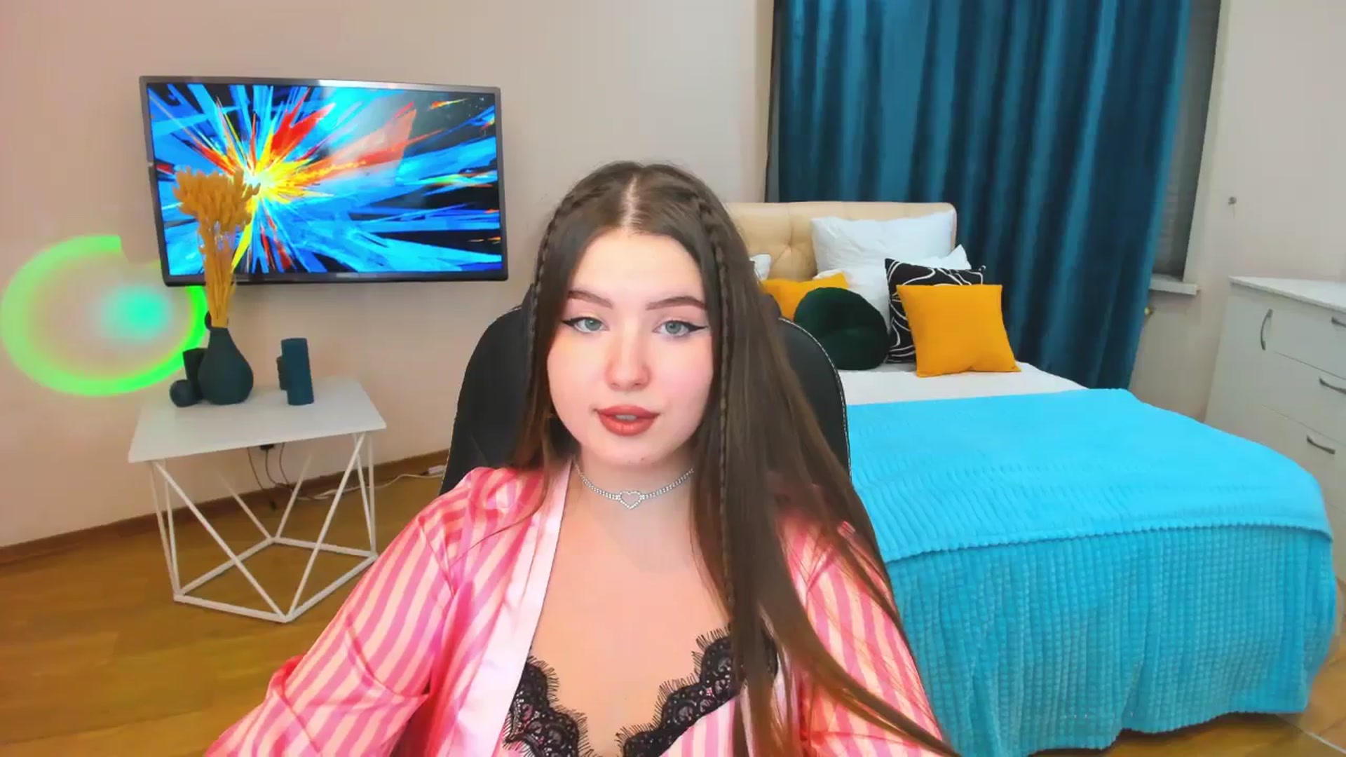 Gallery image thumbnail from AdmireMyEyes's myfreecams stream on, 11/21/2023, 16:48 image 15 of 20