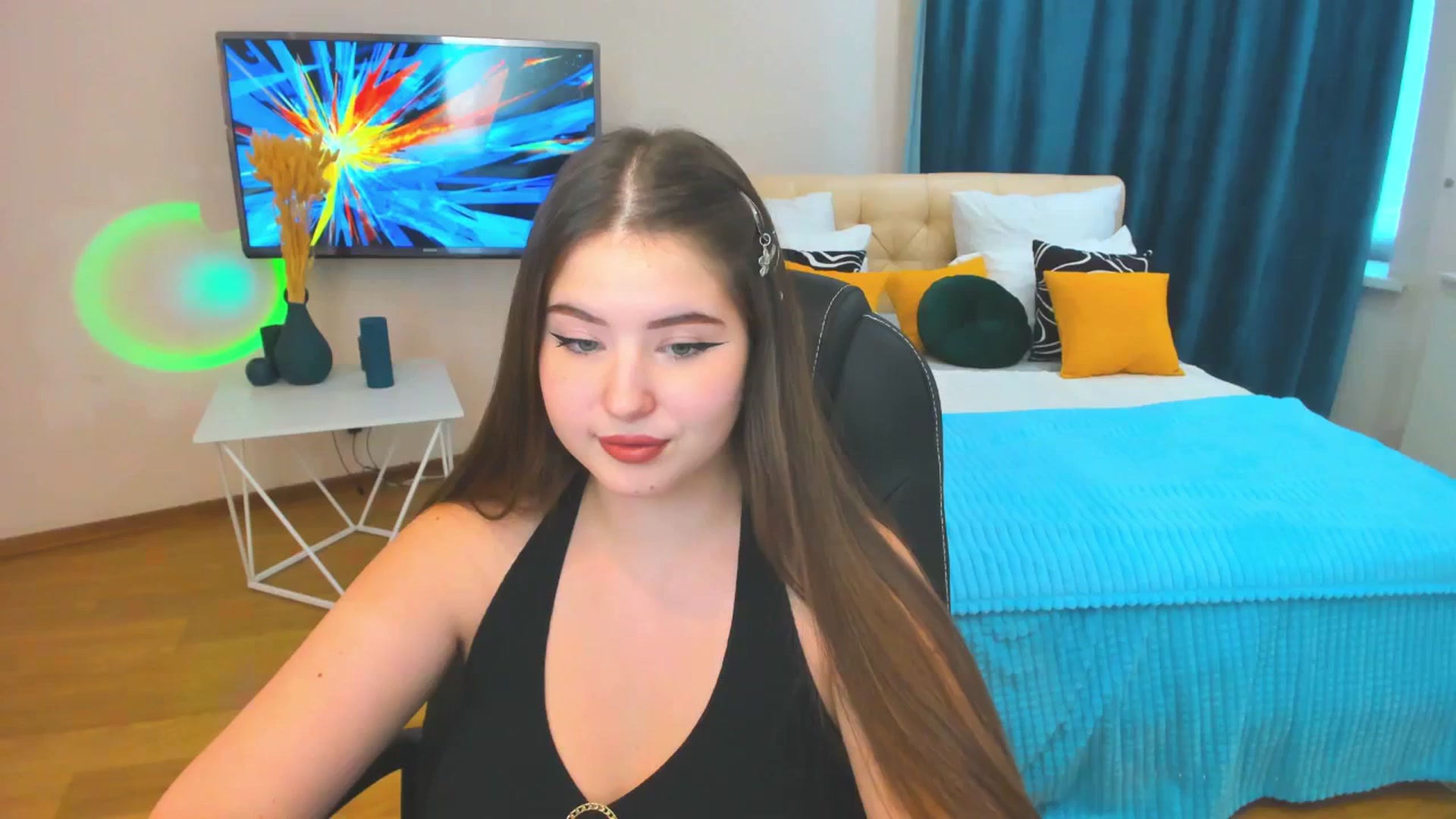 Gallery image thumbnail from AdmireMyEyes's myfreecams stream on, 11/22/2023, 09:36 image 12 of 20