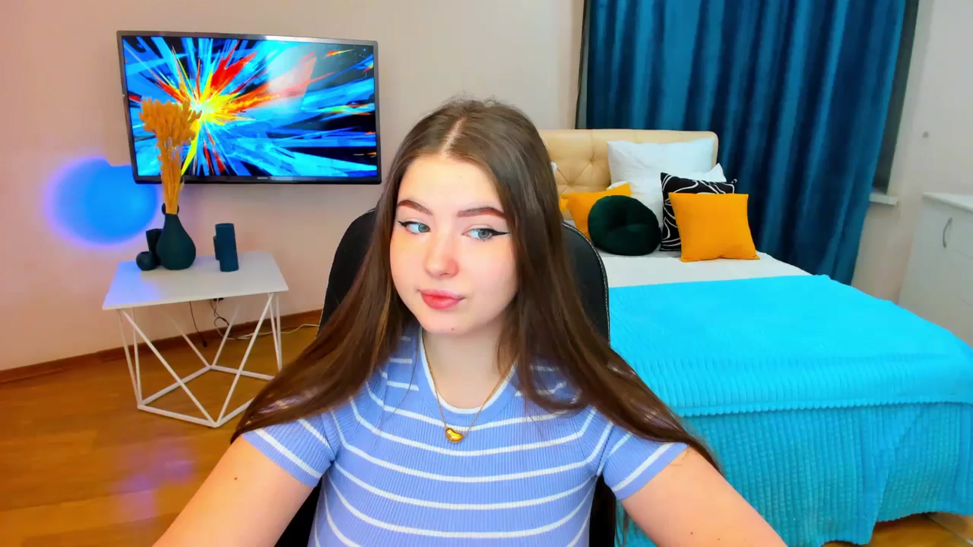 Gallery image thumbnail from AdmireMyEyes's myfreecams stream on, 11/24/2023, 03:54 image 6 of 20