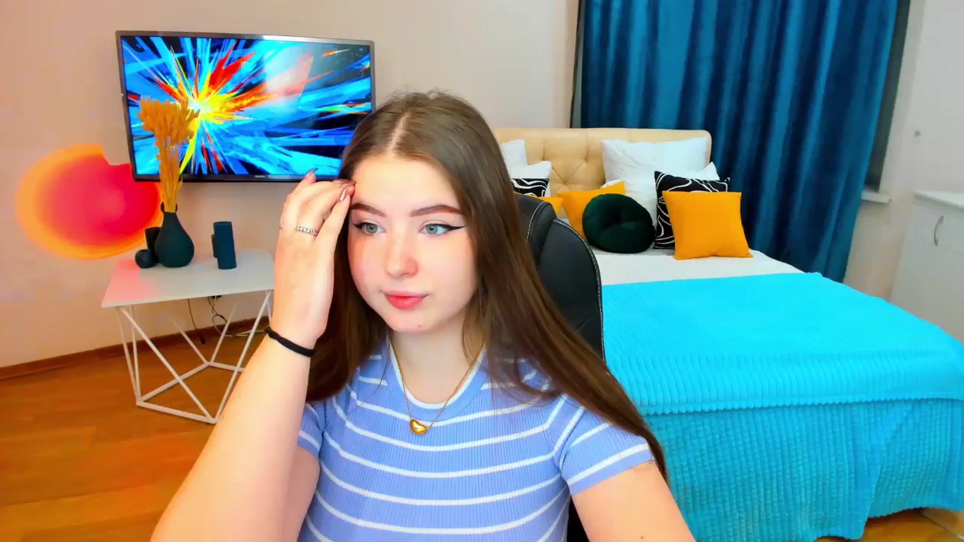 Gallery image thumbnail from AdmireMyEyes's myfreecams stream on, 11/24/2023, 03:54 image 3 of 20