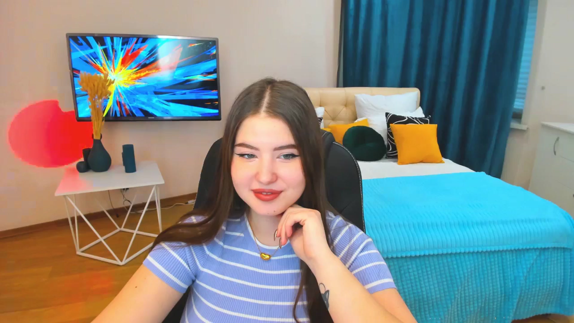 Gallery image thumbnail from AdmireMyEyes's myfreecams stream on, 11/24/2023, 05:46 image 5 of 20