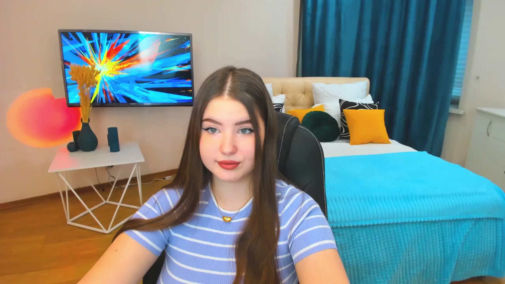 Gallery image thumbnail from AdmireMyEyes's myfreecams stream on, 11/24/2023, 05:46 image 14 of 20