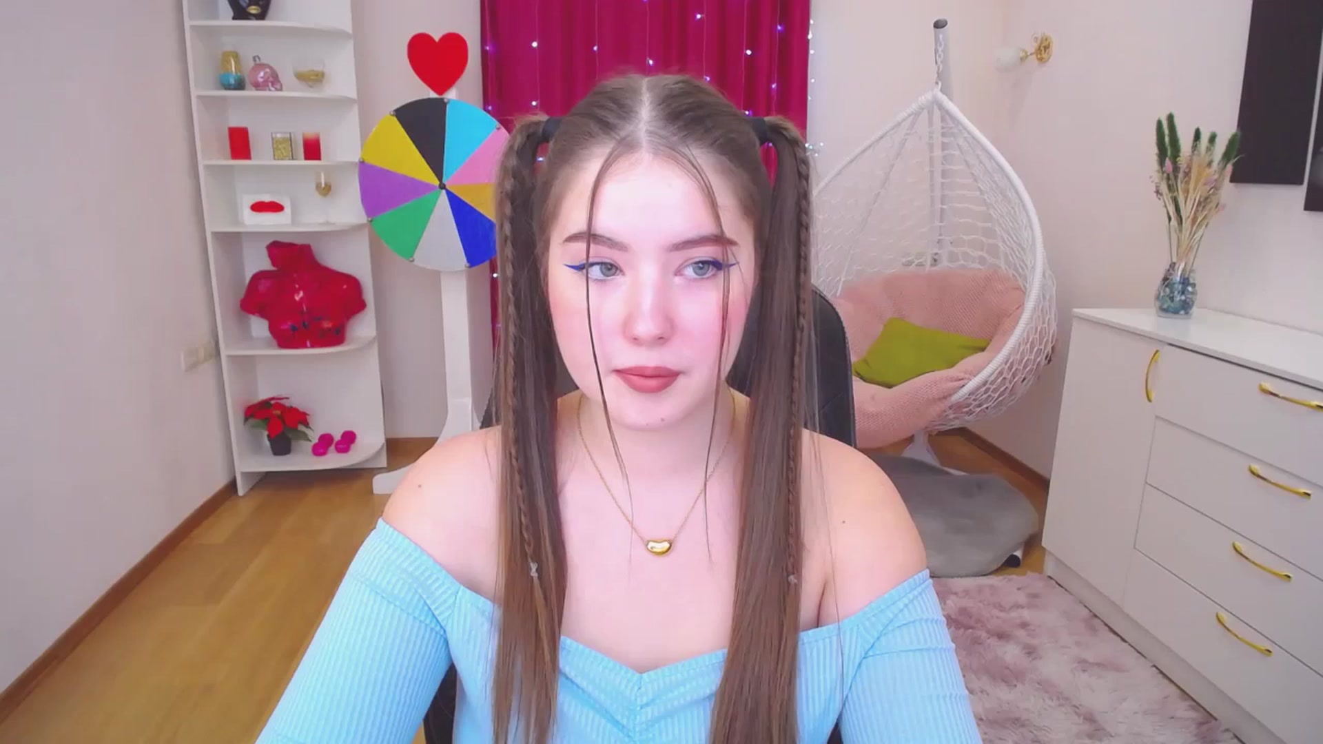 Gallery image thumbnail from AdmireMyEyes's myfreecams stream on, 11/25/2023, 11:31 image 12 of 20