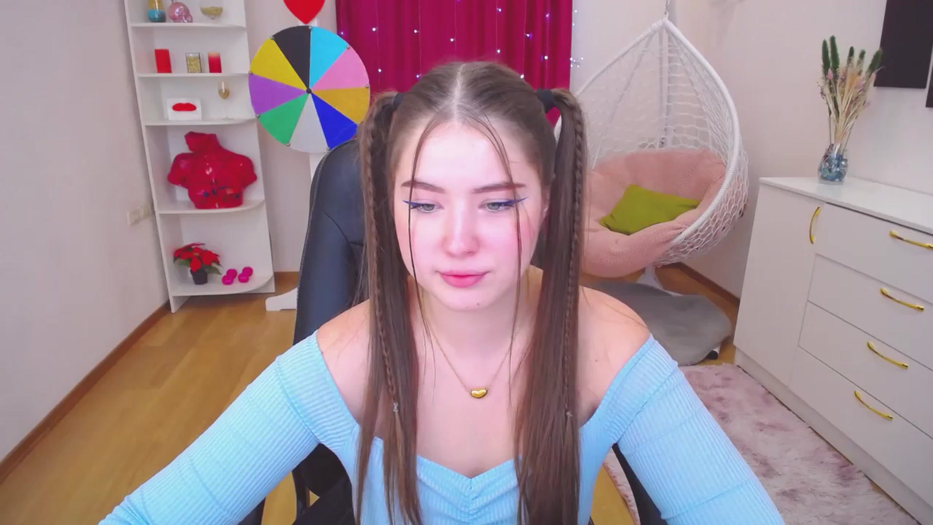 Gallery image thumbnail from AdmireMyEyes's myfreecams stream on, 11/25/2023, 11:31 image 2 of 20
