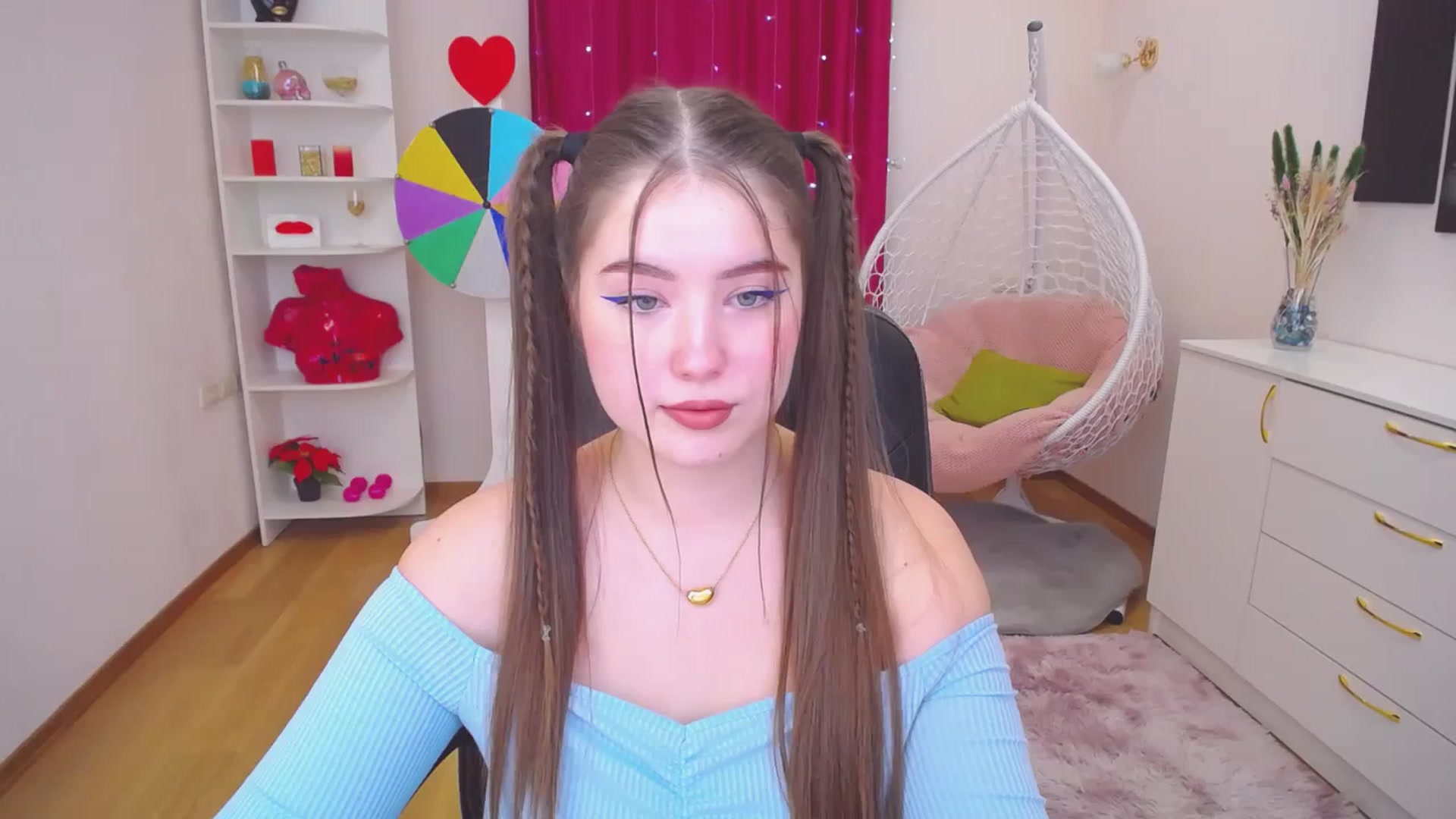 Gallery image thumbnail from AdmireMyEyes's myfreecams stream on, 11/25/2023, 11:31 image 14 of 20