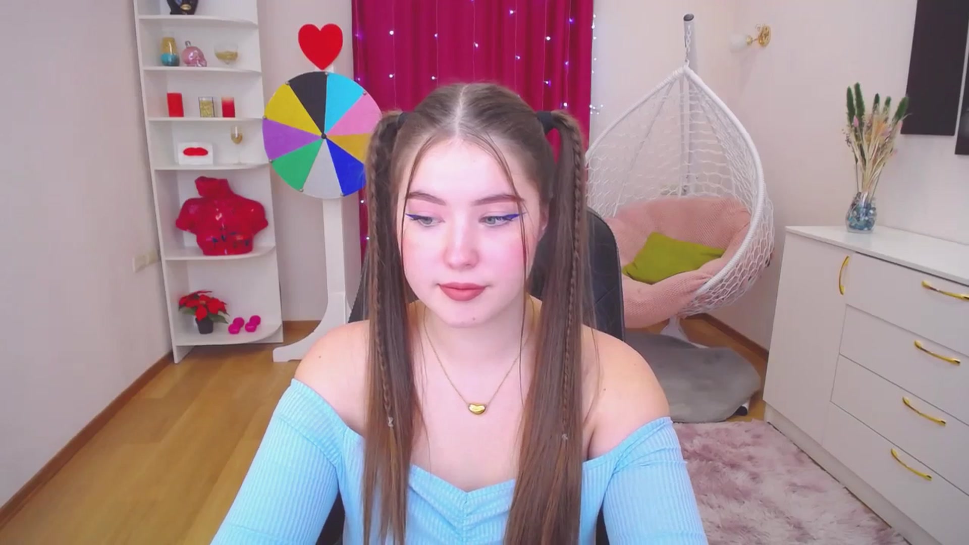 Gallery image thumbnail from AdmireMyEyes's myfreecams stream on, 11/25/2023, 11:31 image 17 of 20