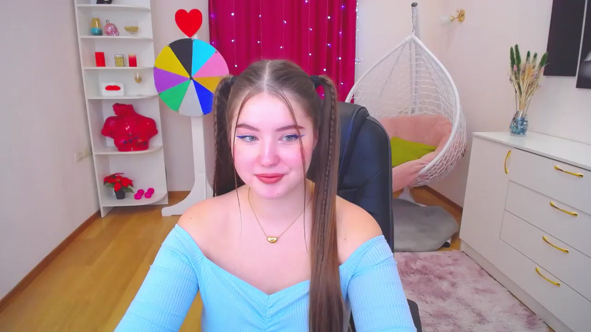 Gallery image thumbnail from AdmireMyEyes's myfreecams stream on, 11/25/2023, 12:47 image 13 of 20