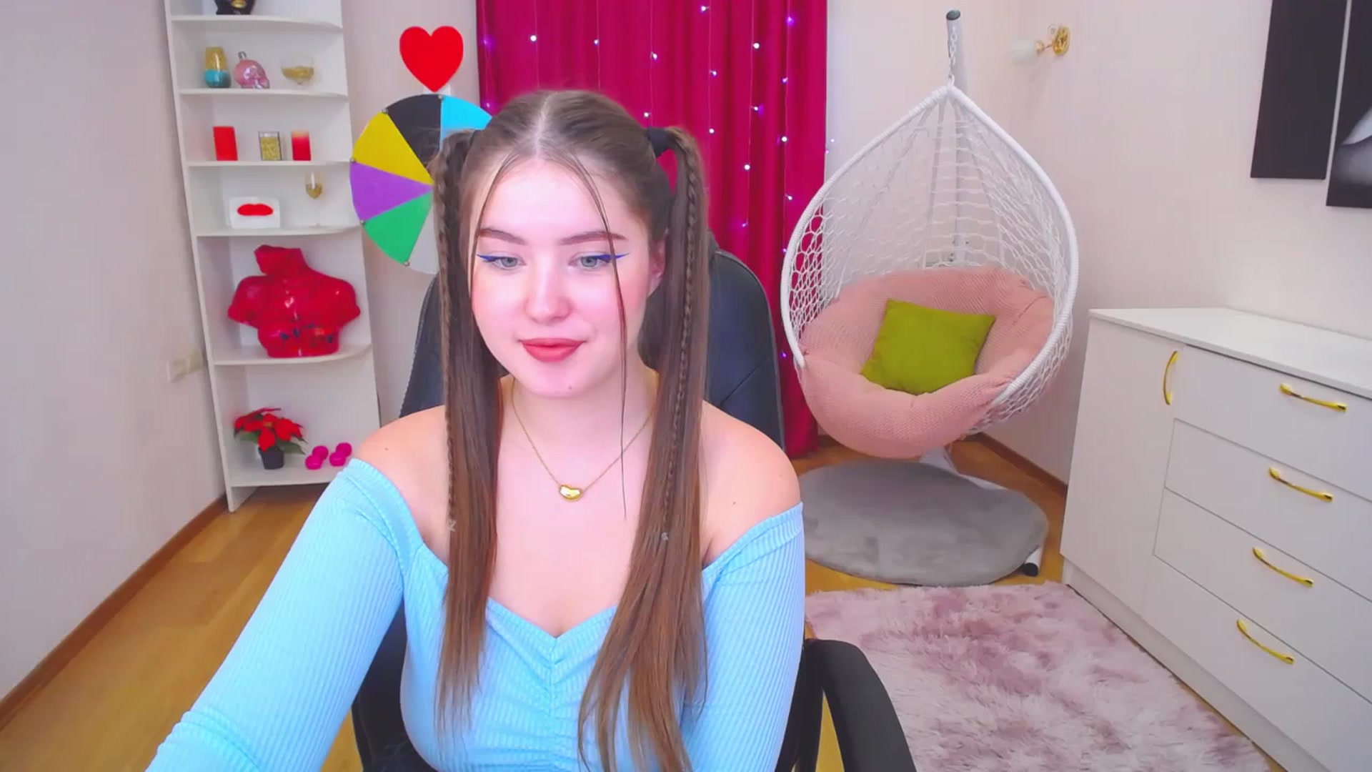 Gallery image thumbnail from AdmireMyEyes's myfreecams stream on, 11/25/2023, 17:48 image 20 of 20