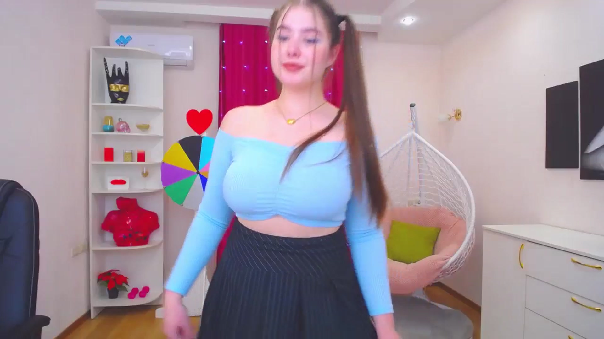 Gallery image thumbnail from AdmireMyEyes's myfreecams stream on, 11/25/2023, 17:48 image 9 of 20