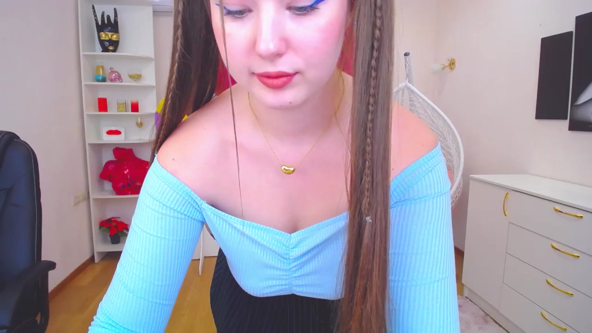 Gallery image thumbnail from AdmireMyEyes's myfreecams stream on, 11/25/2023, 17:48 image 15 of 20