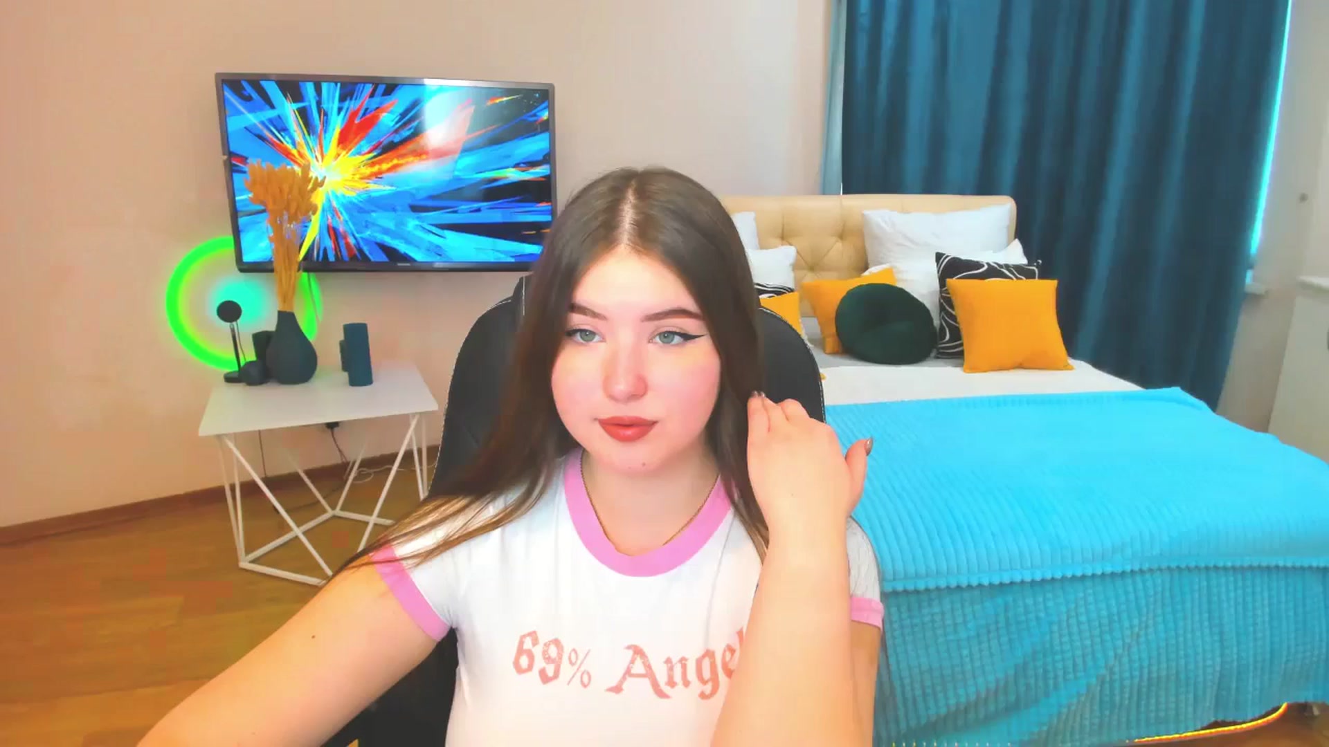 Gallery image thumbnail from AdmireMyEyes's myfreecams stream on, 11/29/2023, 09:06 image 1 of 20