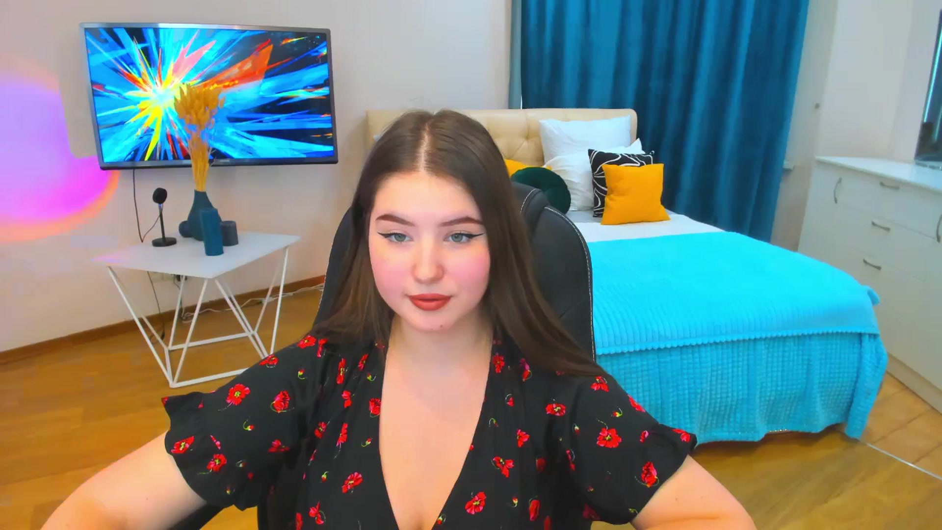 Gallery image thumbnail from AdmireMyEyes's myfreecams stream on, 12/04/2023, 09:10 image 17 of 20