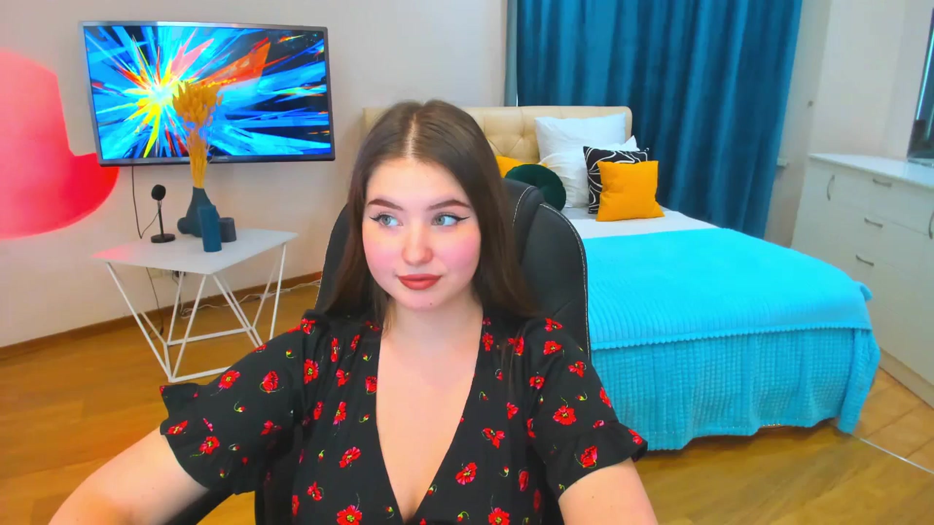 Gallery image thumbnail from AdmireMyEyes's myfreecams stream on, 12/04/2023, 09:10 image 13 of 20