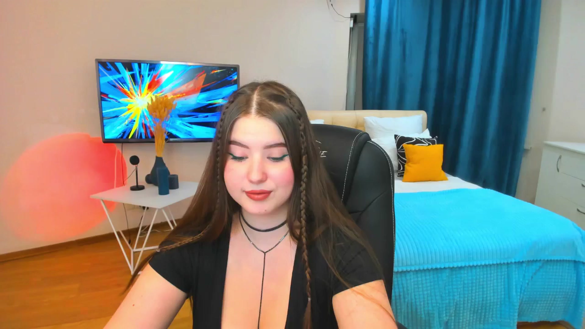 Gallery image thumbnail from AdmireMyEyes's myfreecams stream on, 12/07/2023, 16:46 image 12 of 20