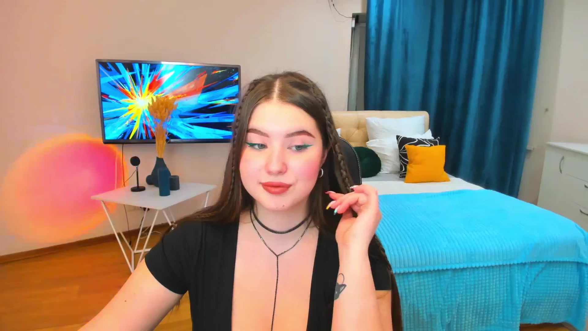 Gallery image thumbnail from AdmireMyEyes's myfreecams stream on, 12/07/2023, 16:46 image 5 of 20