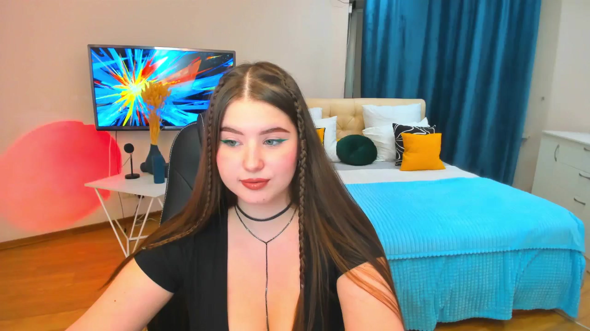 Gallery image thumbnail from AdmireMyEyes's myfreecams stream on, 12/07/2023, 17:59 image 19 of 20