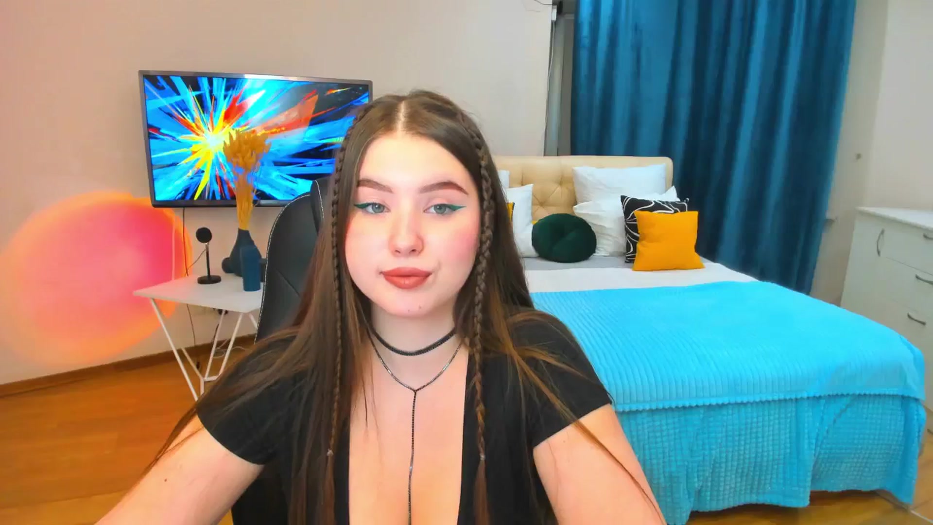 Gallery image thumbnail from AdmireMyEyes's myfreecams stream on, 12/07/2023, 17:59 image 7 of 20